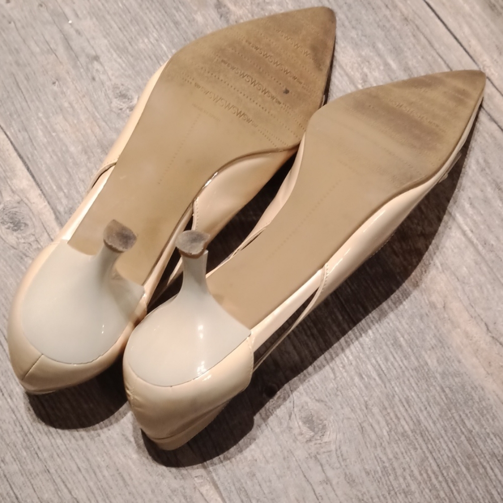 Stuart Weitzman Pointed Toe Heels - image 7